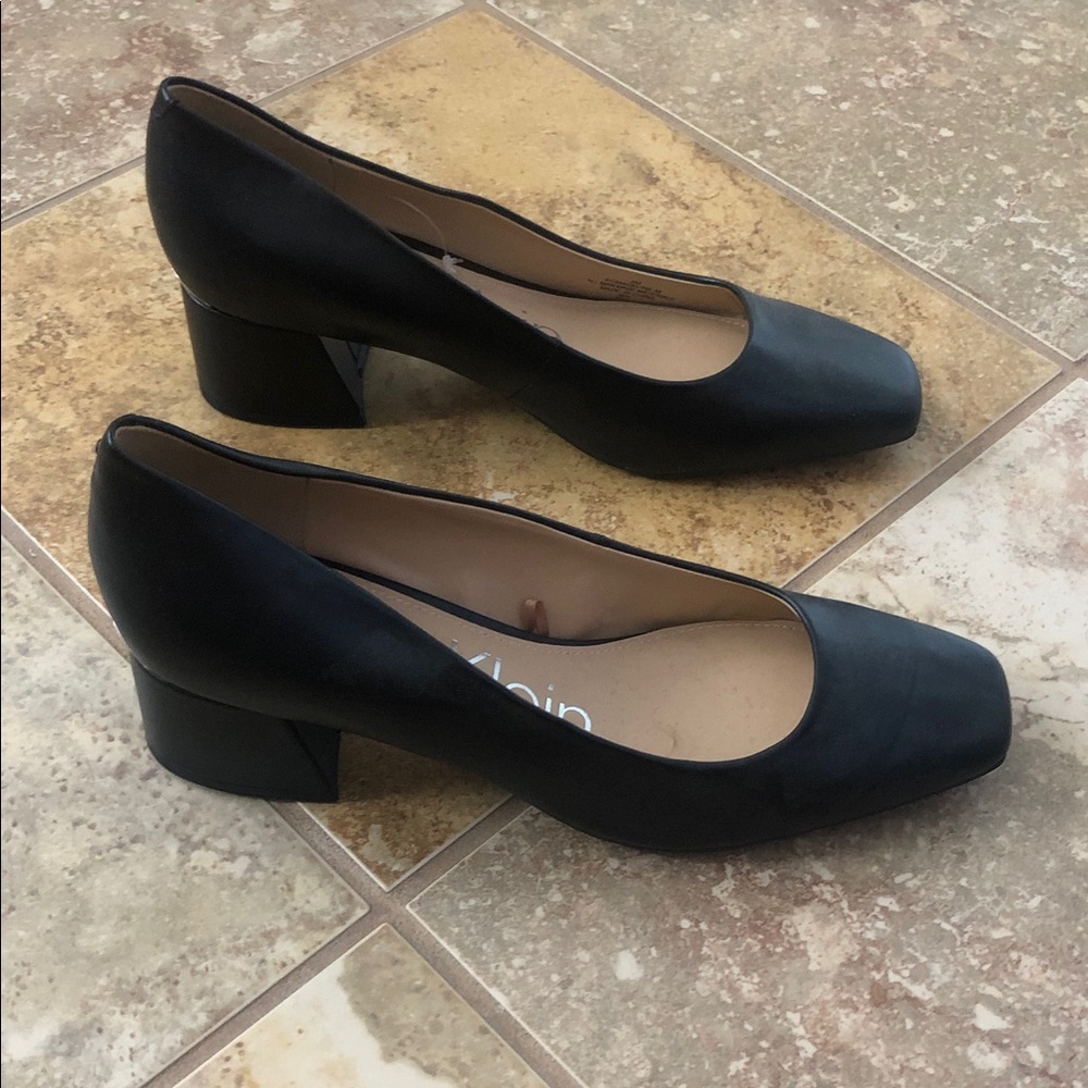 New Calvin Klein Women's Black Loafers shoes
